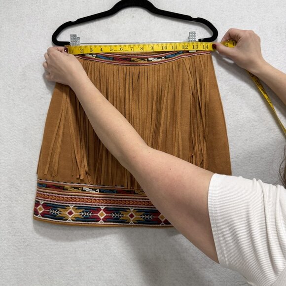 Savanna Jane Skirt Womens Medium Tan Faux Suede Fringe Southwestern Aztec Boho - Picture 2 of 8